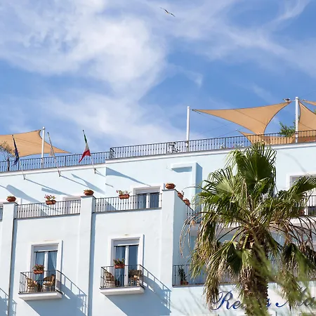 호텔 Relais Maresca Luxury Small & Terrace Restaurant 4*