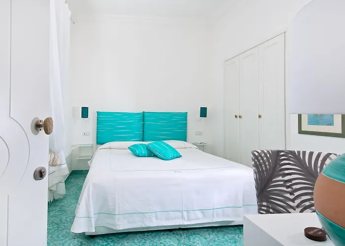 Relais Maresca Luxury Small & Terrace Restaurant 酒店