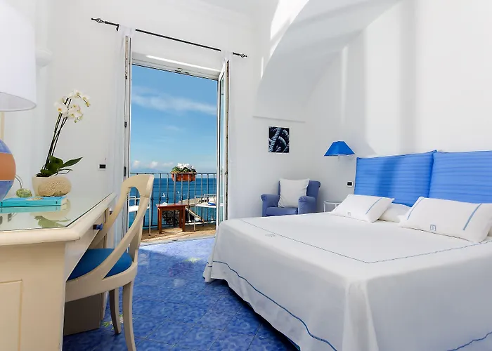 Relais Maresca Luxury Small & Terrace Restaurant 酒店